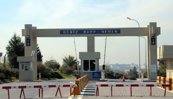 Deniz Harp Okulu Nizamiye Giriş